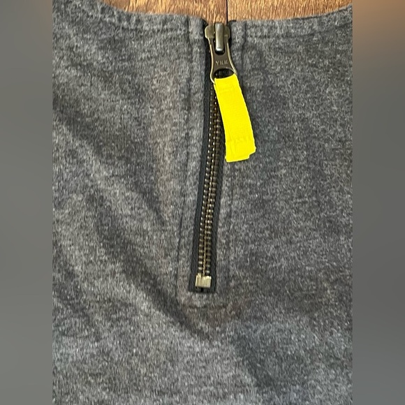 Primary girls dress Sz 6/7 gray pockets - Picture 5 of 6